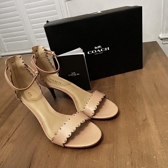 Coach Monica Soft Shine Calf Shoes Womens Size 7.5M Studded Heels Sandals - Picture 1 of 9